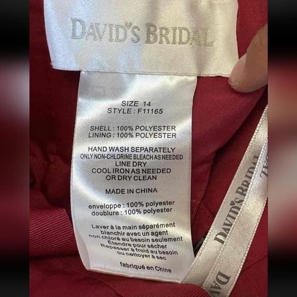 DAVIDS BRIDAL APPLE RED STRAPLESS FORMAL EMBROIDERED BEADED SIDE TIER DRESS SZ14 - Picture 6 of 7